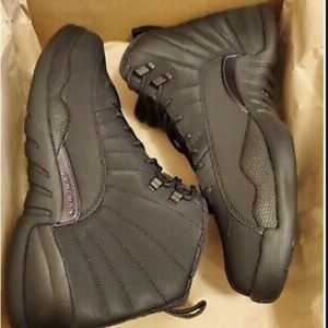 Jordan Black Athletic High-Top Shoes